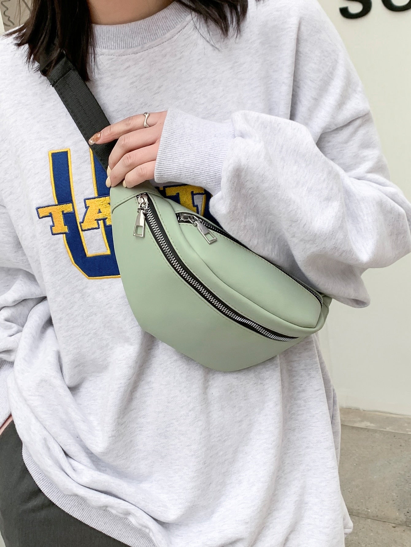 Minimalist Fanny Pack