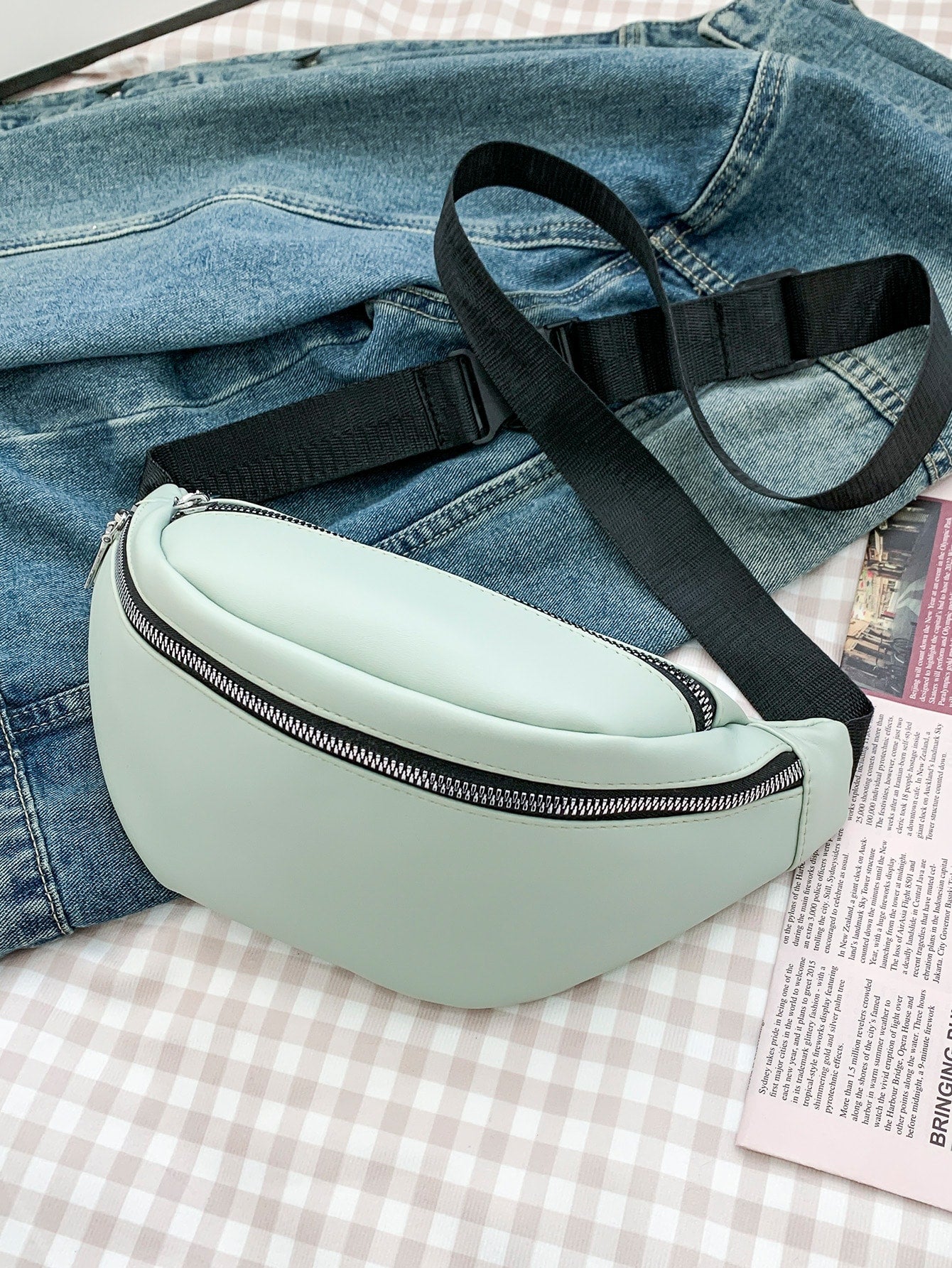 Minimalist Fanny Pack