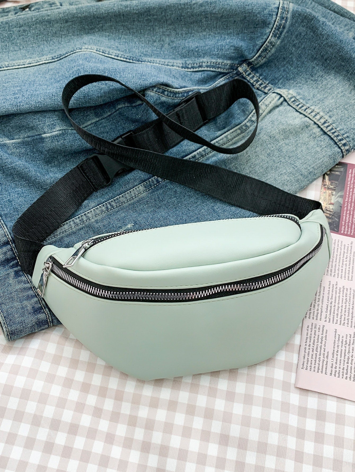 Minimalist Fanny Pack