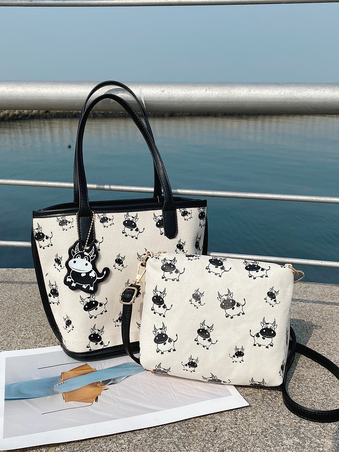 Cartoon Cow Print Tote Bag With Crossbody Bag