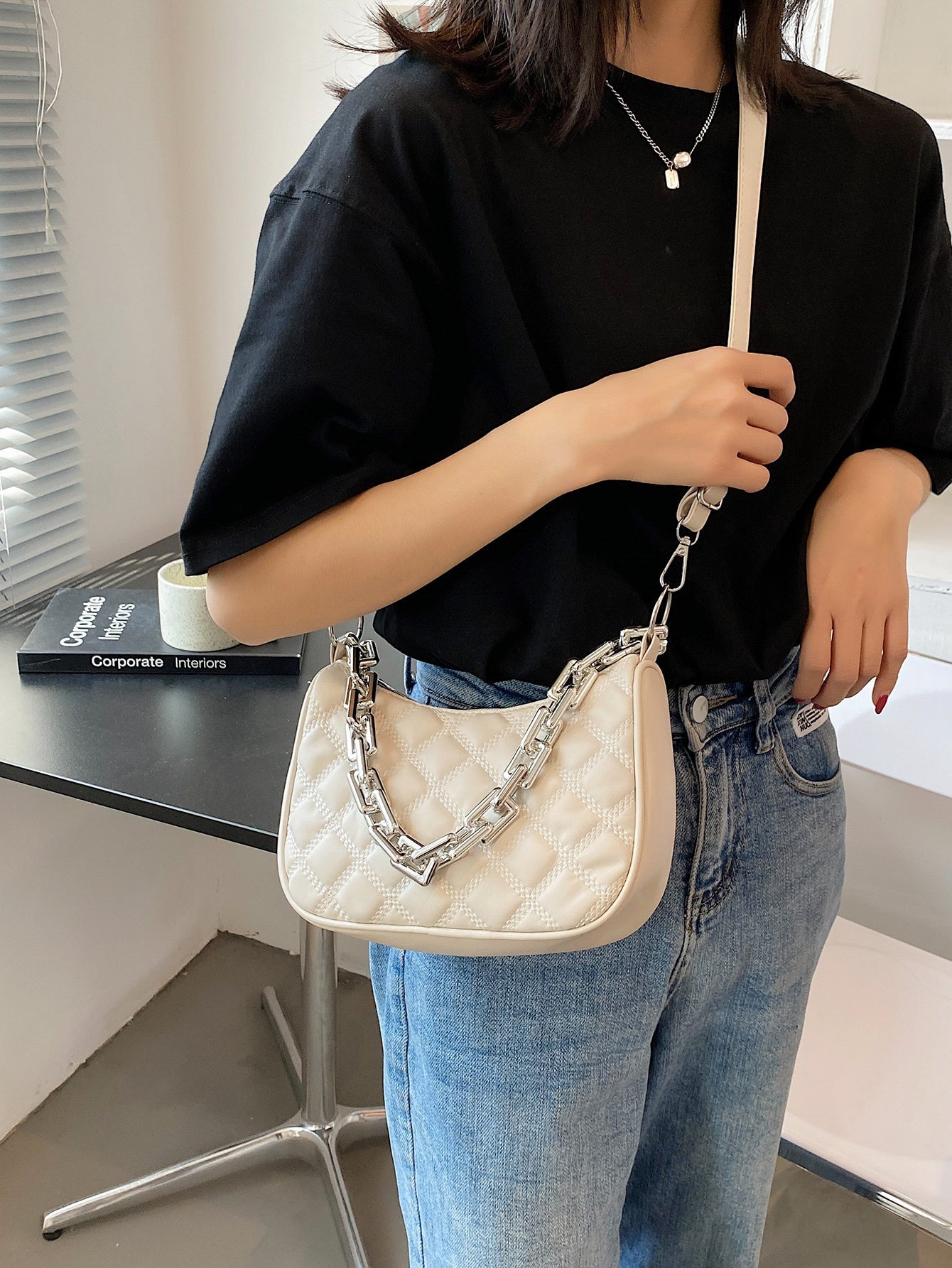 Minimalist Quilted Chain Crossbody Bag