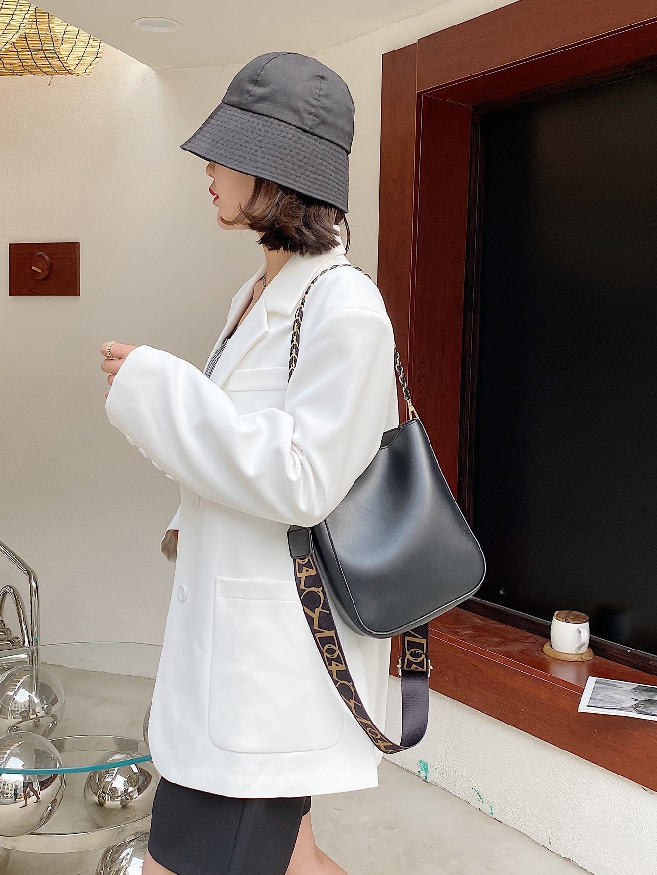 Minimalist Chain Shoulder Bag