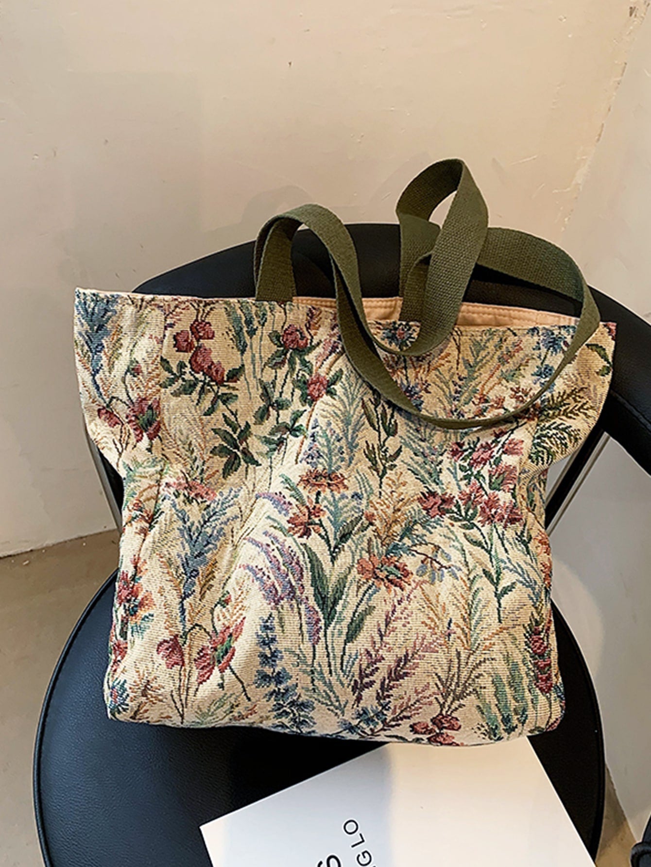 Floral Graphic Shoulder Tote Bag
