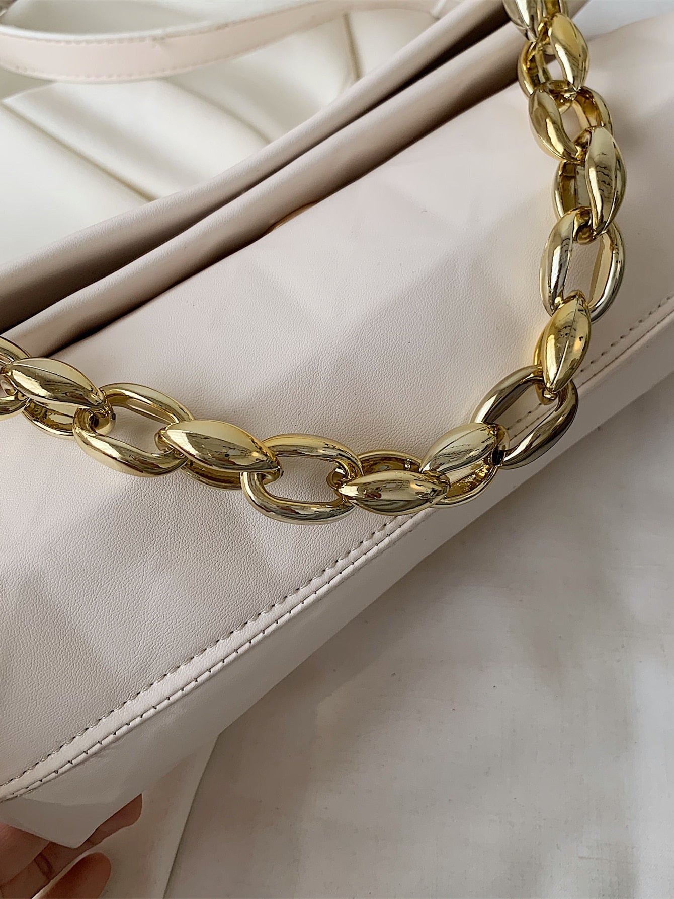 Minimalist Textured Chain Shoulder Bag