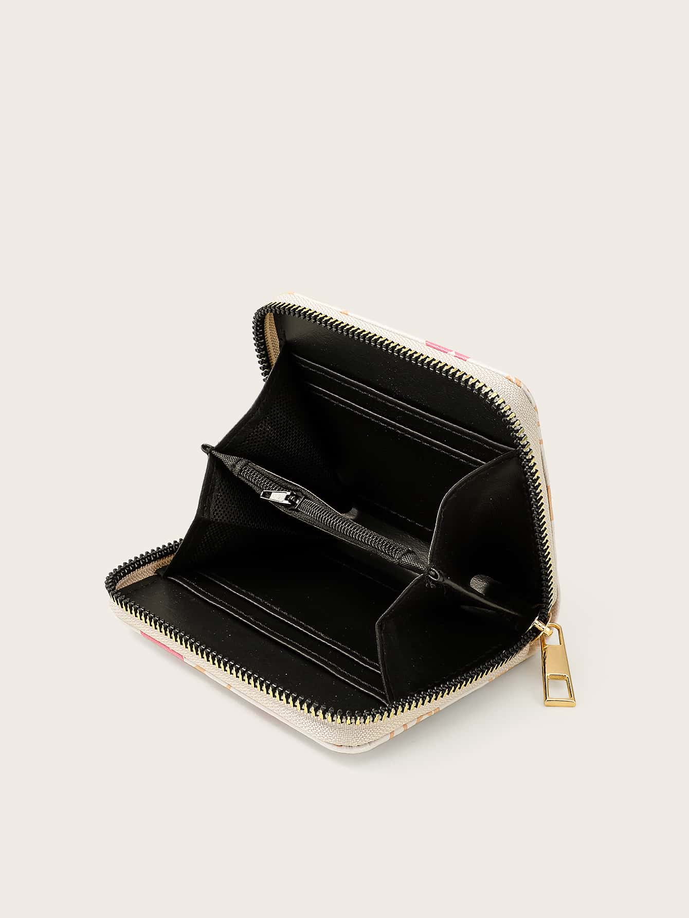 Letter & Lip Graphic Zip Around Card Holder