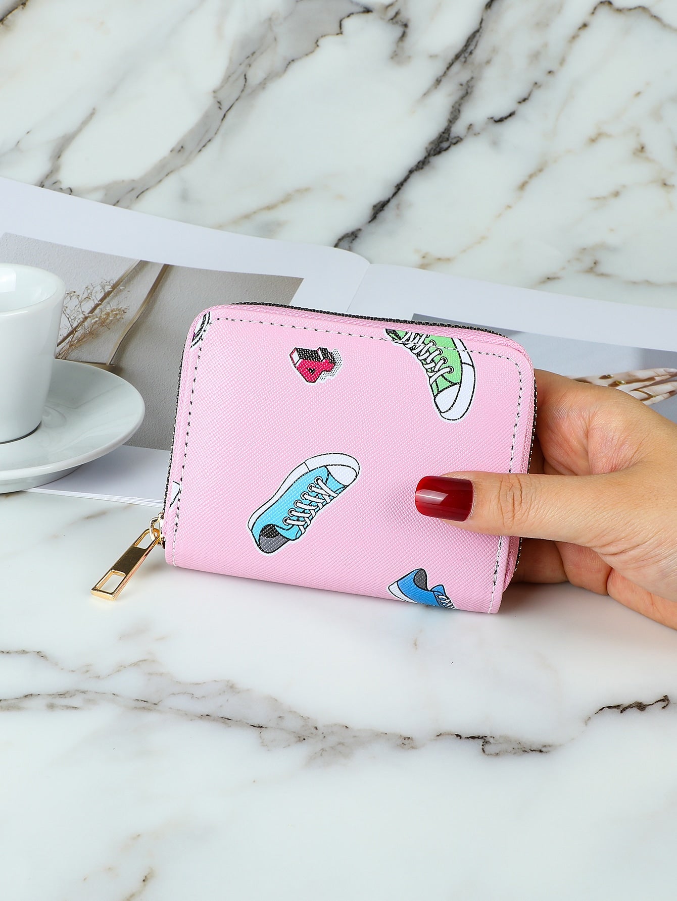 Shoe Pattern Zip Around Card Holder