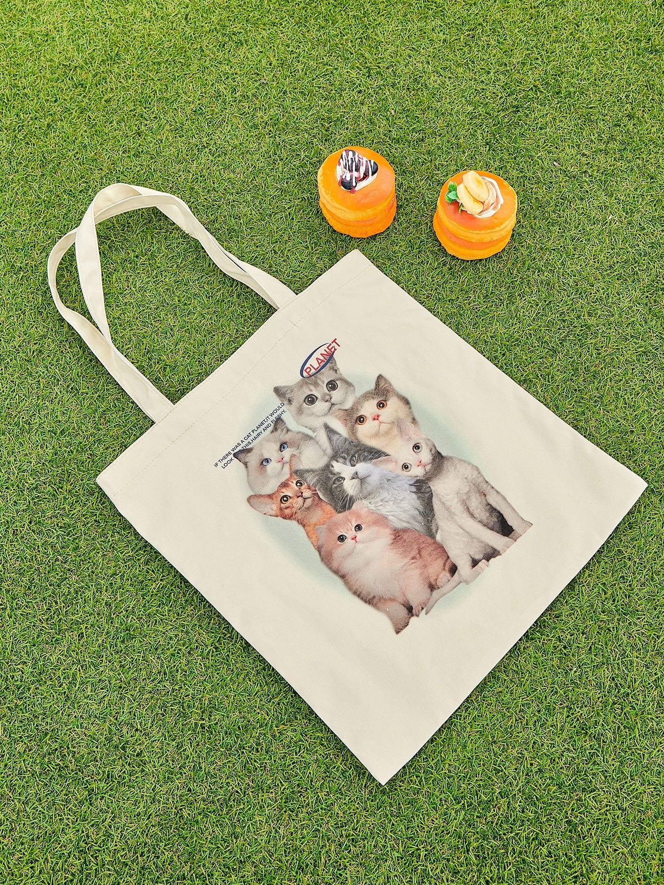 DAZY Cat Graphic Shopper Bag