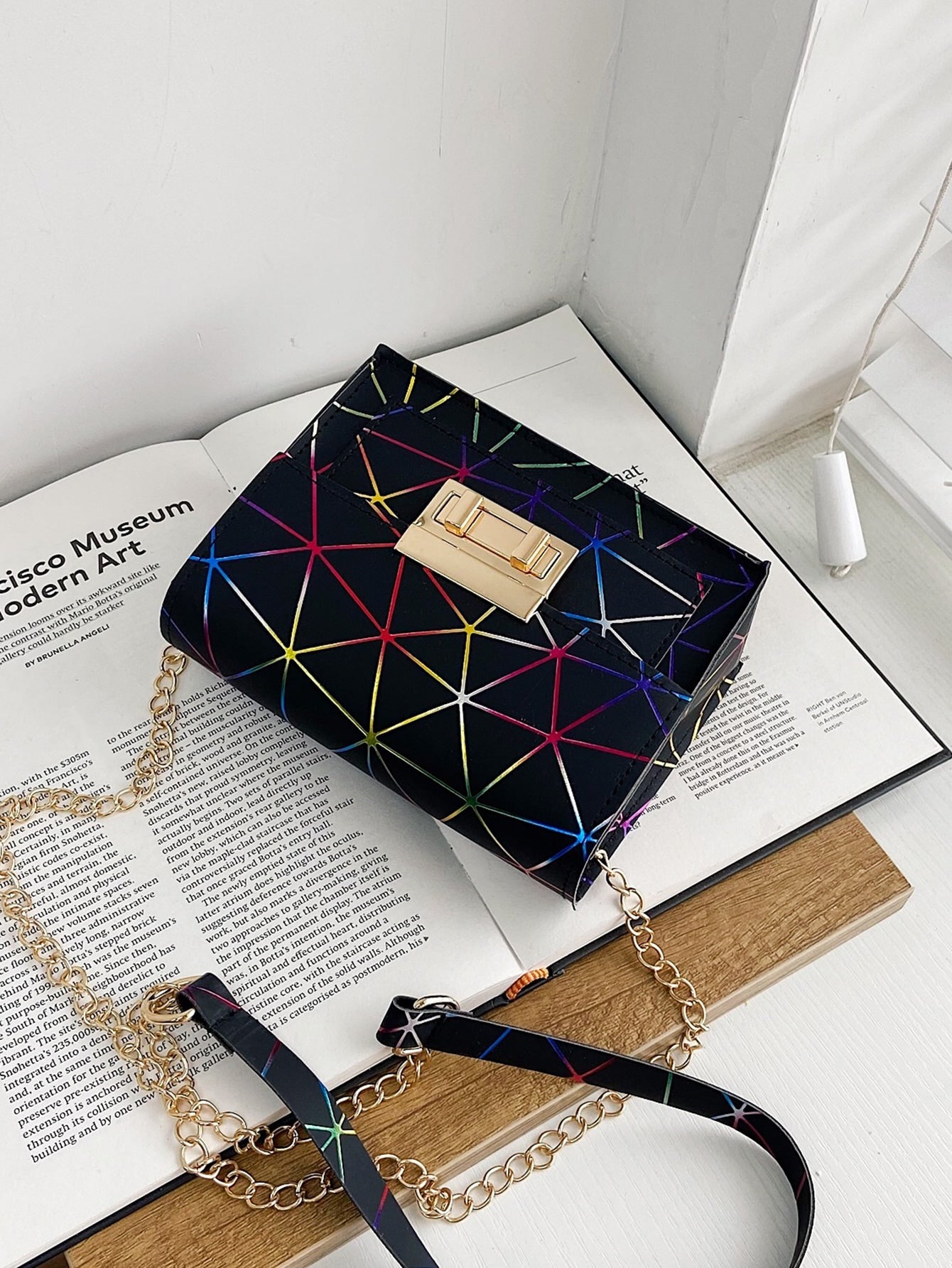 Girls Geometric Graphic Crossbody Bag