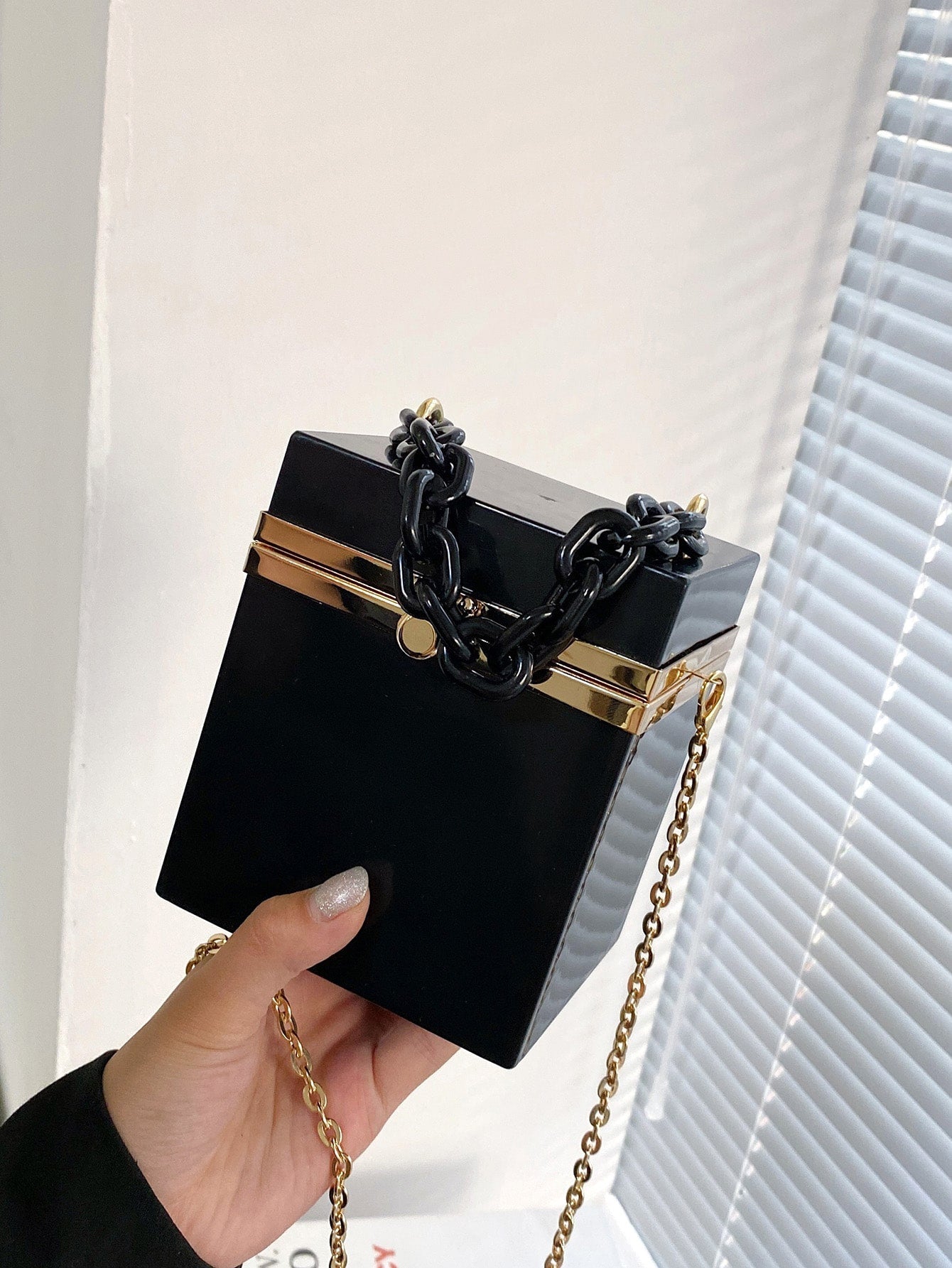 Mini Metal Lock Chain Box Bag