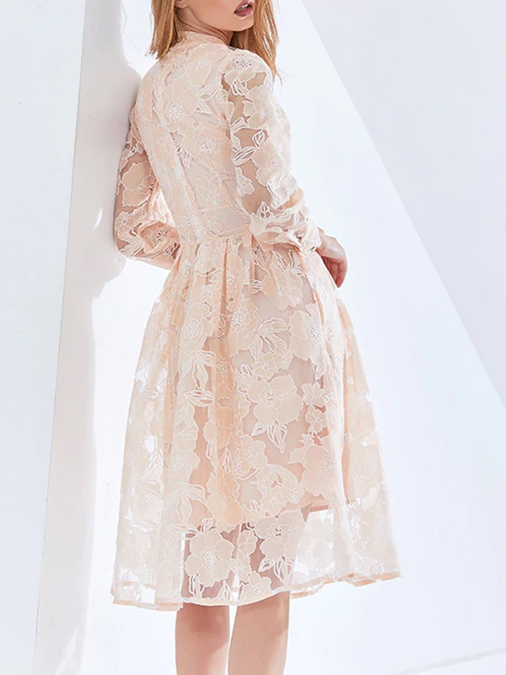 FAITH Vintage Lace Midi Dress