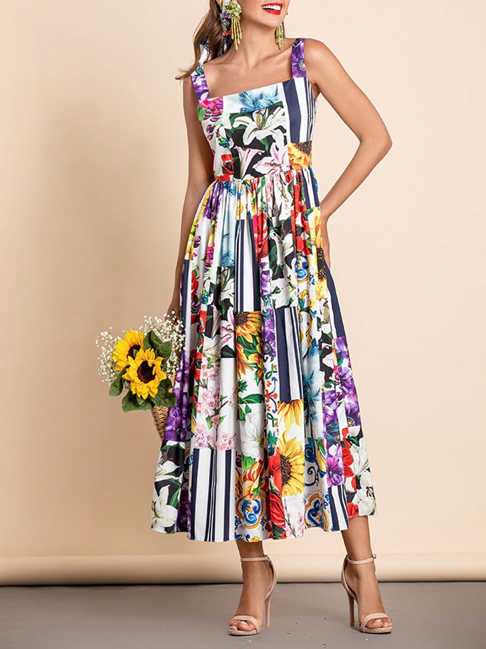 DELLA Floral Maxi Dress