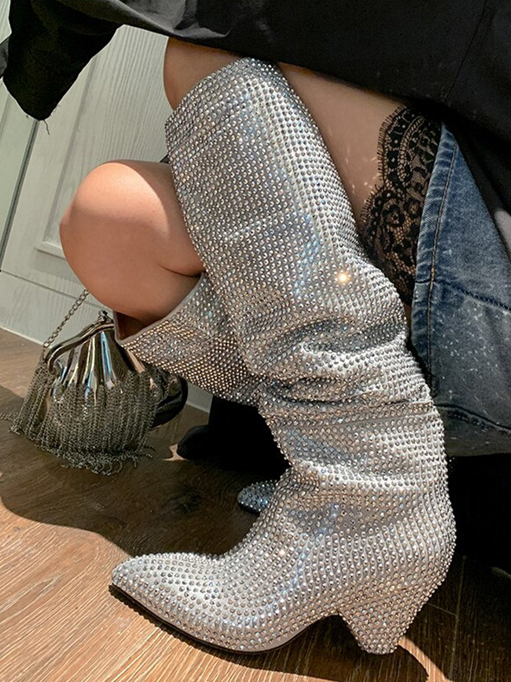 Pointed Toe Sequins Boots