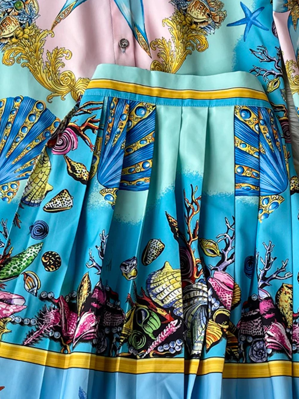 ARMANIA Blouse & Skirt Set
