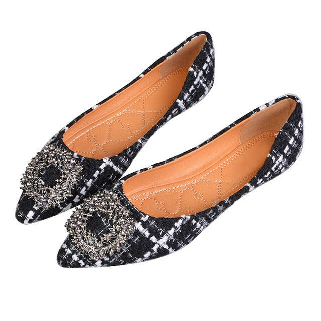 Black and White Girls Flat Shoes